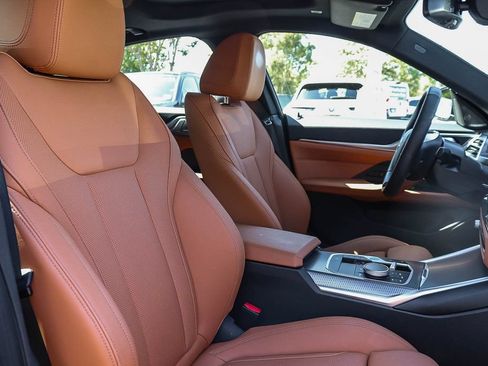 Used 2025 BMW i4 eDrive40 RWD image 17