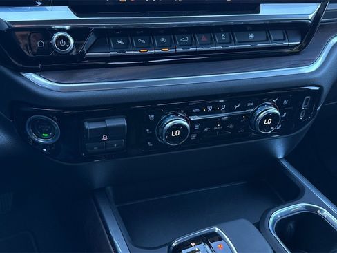 Certified 2025 GMC Sierra 1500 SLT w/ SLT Premium Plus Package image 24