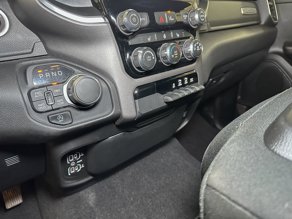 Used 2025 RAM 1500 Big Horn AWD/4WD image 35