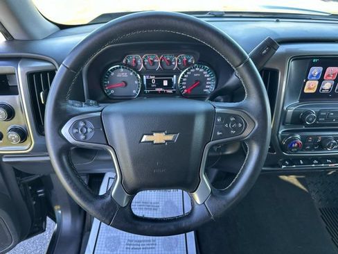 Used 2018 Chevrolet Silverado 1500 LT w/ LPO, Black Pack AWD/4WD image 11