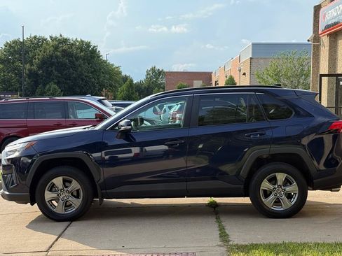 Used 2023 Toyota RAV4 XLE AWD/4WD image 4