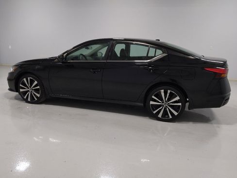 Used 2022 Nissan Altima 2.5 SR image 3