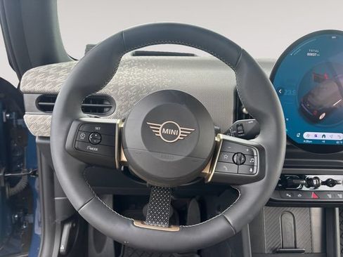 Used 2025 MINI Cooper S FWD image 12