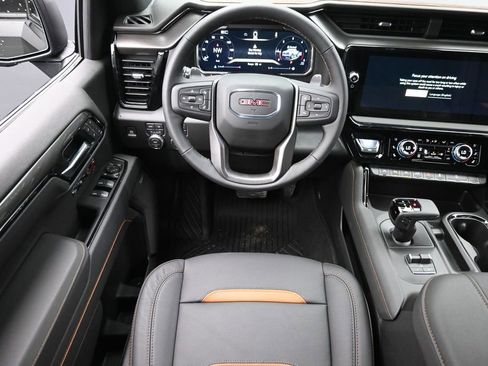 New 2026 GMC Sierra 1500 AT4 w/ AT4 Premium Package AWD/4WD image 11