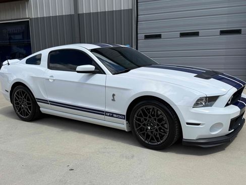 Used 2014 Ford Mustang Shelby GT500 w/ Equipment Group 821A RWD image 29