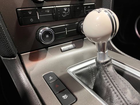 Used 2013 Ford Mustang Shelby GT500 image 26