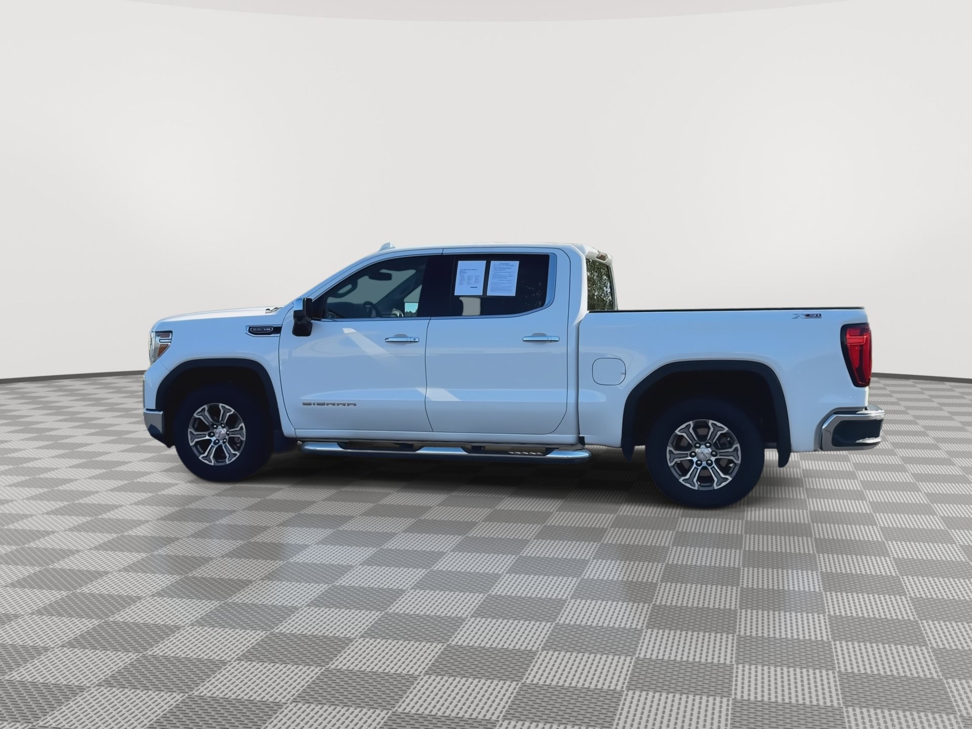 Certified 2019 GMC Sierra 1500 SLT w/ Driver Alert Package I AWD/4WD image 6