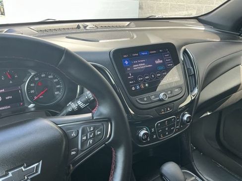 Used 2023 Chevrolet Equinox RS w/ RS Leather Package FWD image 21