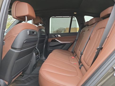 Certified 2024 BMW X5 xDrive40i w/ Executive Package image 13