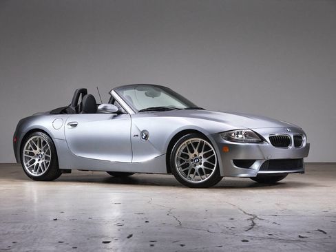 Used 2006 BMW M Roadster Base 2dr Convertible image 3