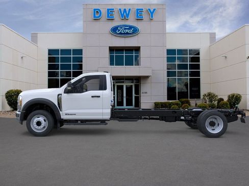 New 2026 Ford F550 2WD Regular Cab Super Duty image 3
