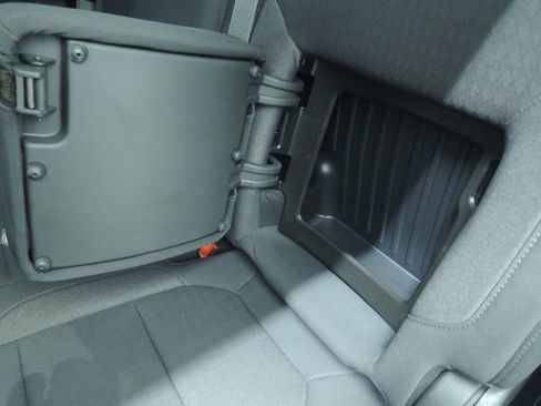 Used 2021 Chevrolet Silverado 1500 RST image 28