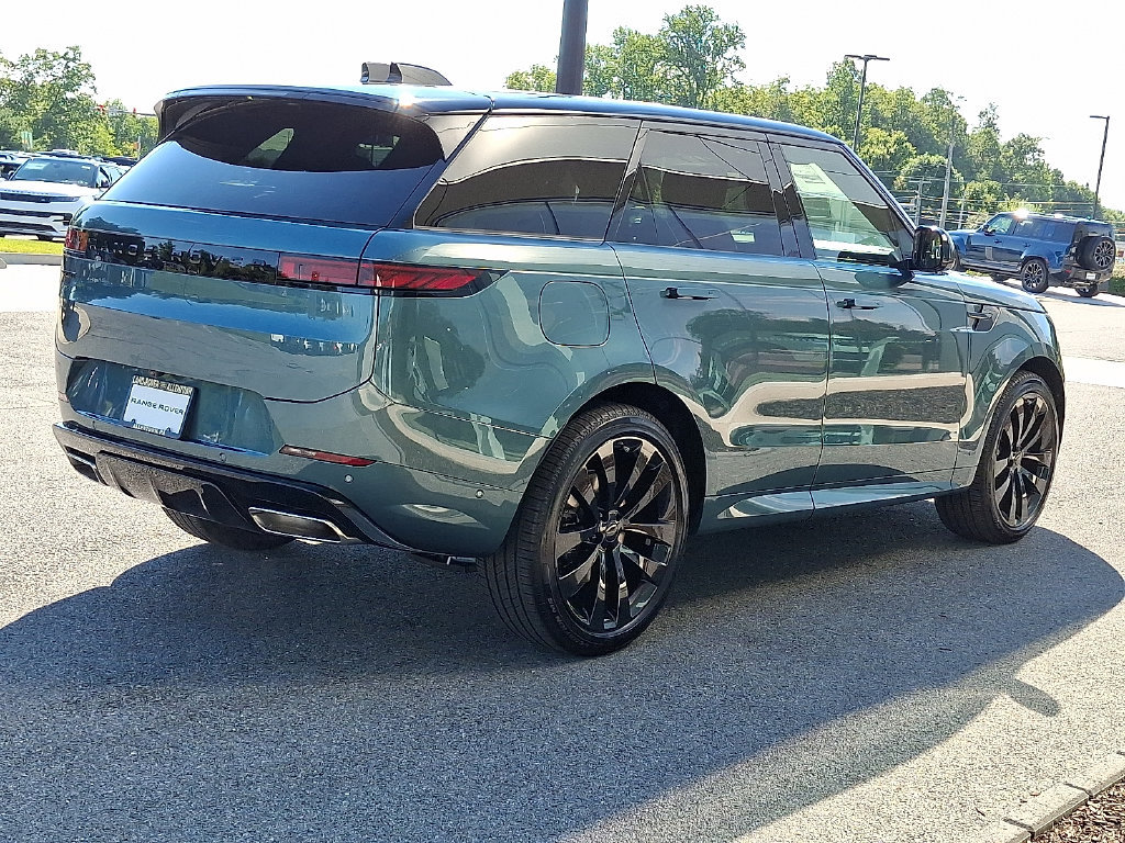 New 2026 Land Rover Range Rover Sport Dynamic SE AWD/4WD image 3