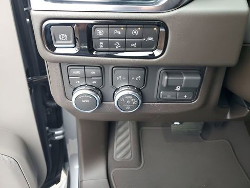 New 2026 GMC Yukon Elevation w/ Elevation Premium Package image 35