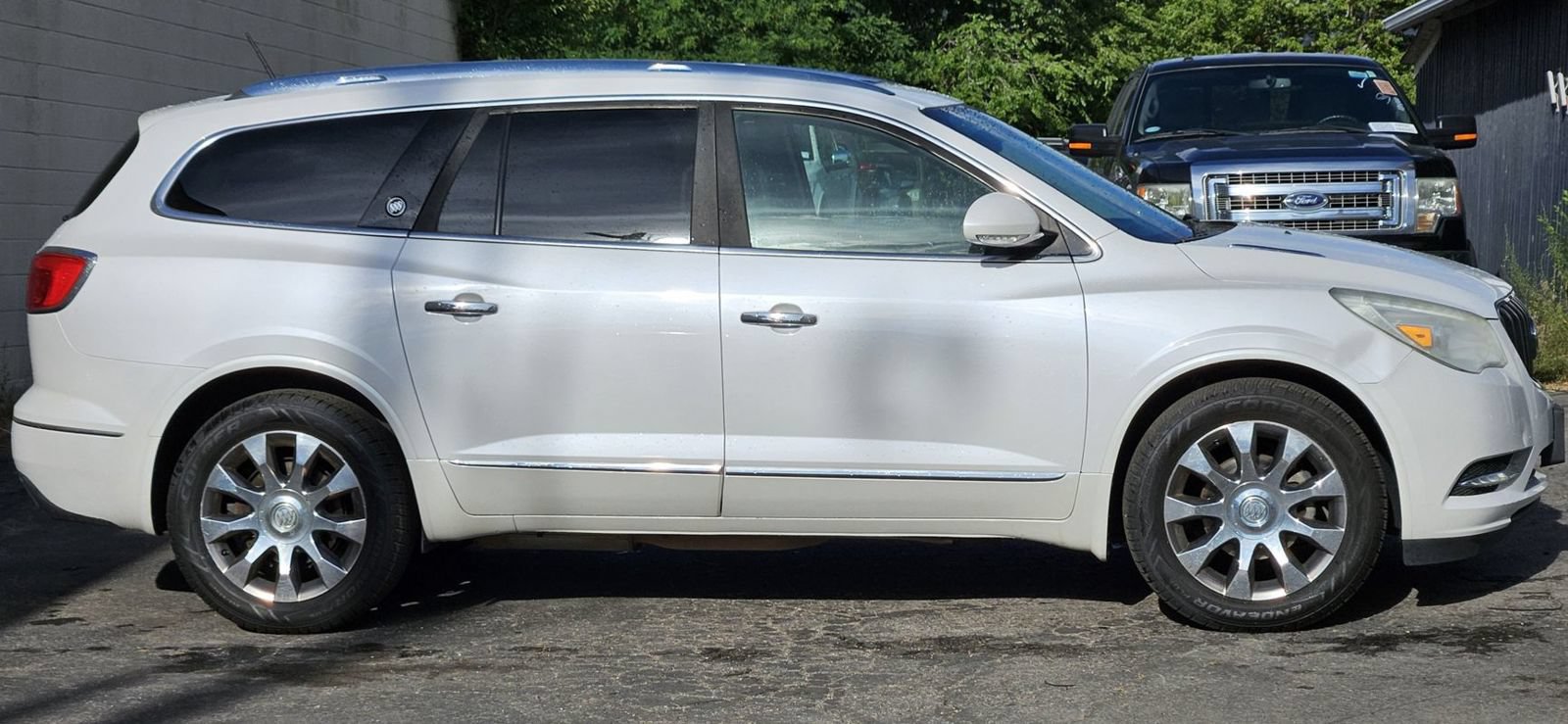 Used 2016 Buick Enclave Premium w/ Experience Buick Package AWD/4WD image 6