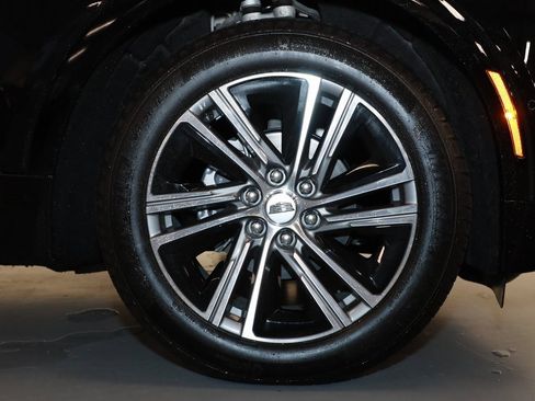 Used 2024 Cadillac Lyriq Luxury w/ LPO, Floor Liner Package image 27