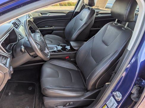 Used 2015 Ford Fusion Energi Titanium FWD image 2