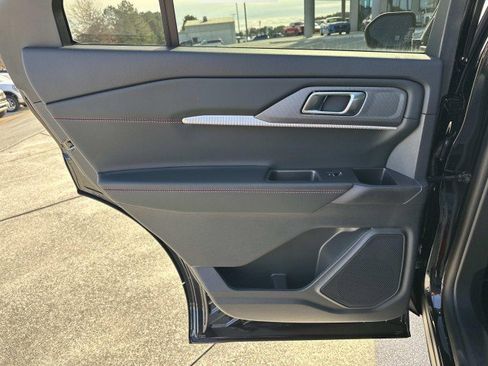 New 2026 Ford Explorer ST-Line w/ ST-Line Street Pack image 21