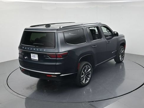 Used 2025 Jeep Wagoneer Series III w/ Premium Group I AWD/4WD image 45