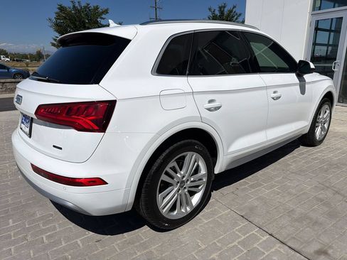 Used 2019 Audi Q5 2.0T Premium Plus w/ Premium Plus Package AWD/4WD image 5