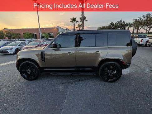 Used 2025 Land Rover Defender 110 X-Dynamic SE AWD/4WD image 7