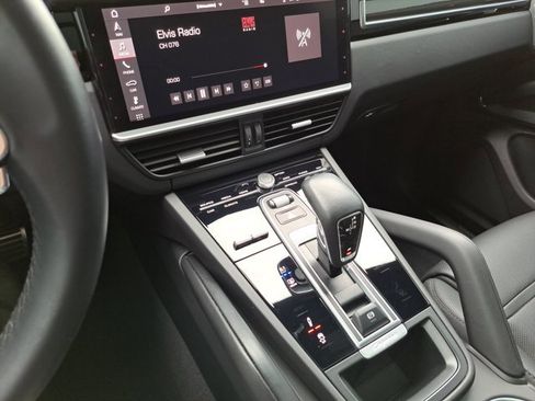 Certified 2021 Porsche Cayenne GTS image 32