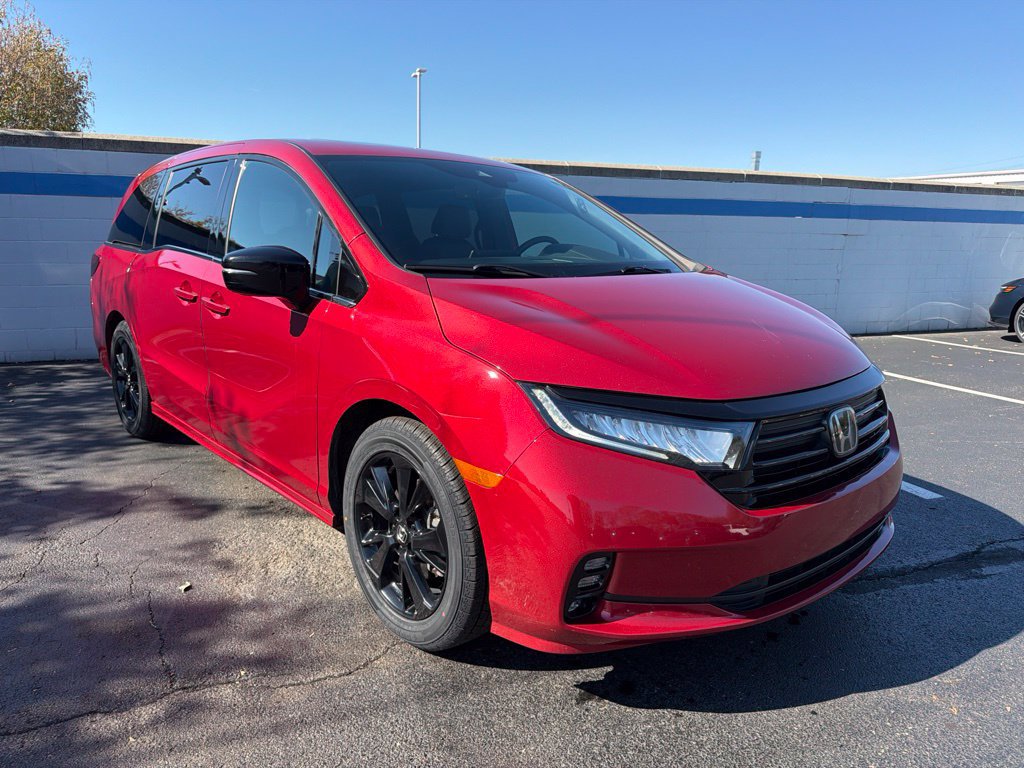 Used 2023 Honda Odyssey Sport image 7