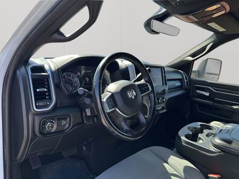 Used 2024 RAM 2500 Big Horn image 26