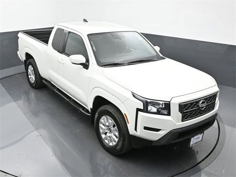 Used 2023 Nissan Frontier SV w/ Technology Package image 19