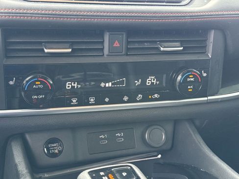 Used 2025 Nissan Rogue SV AWD/4WD image 30
