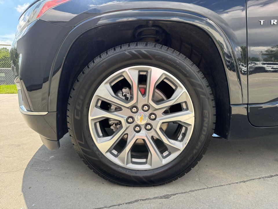 Used 2021 Chevrolet Traverse Premier AWD/4WD image 31