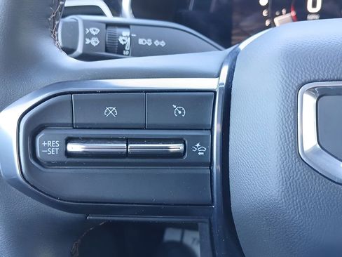 Used 2023 GMC Canyon AT4 w/ AT4 Premium Package image 21