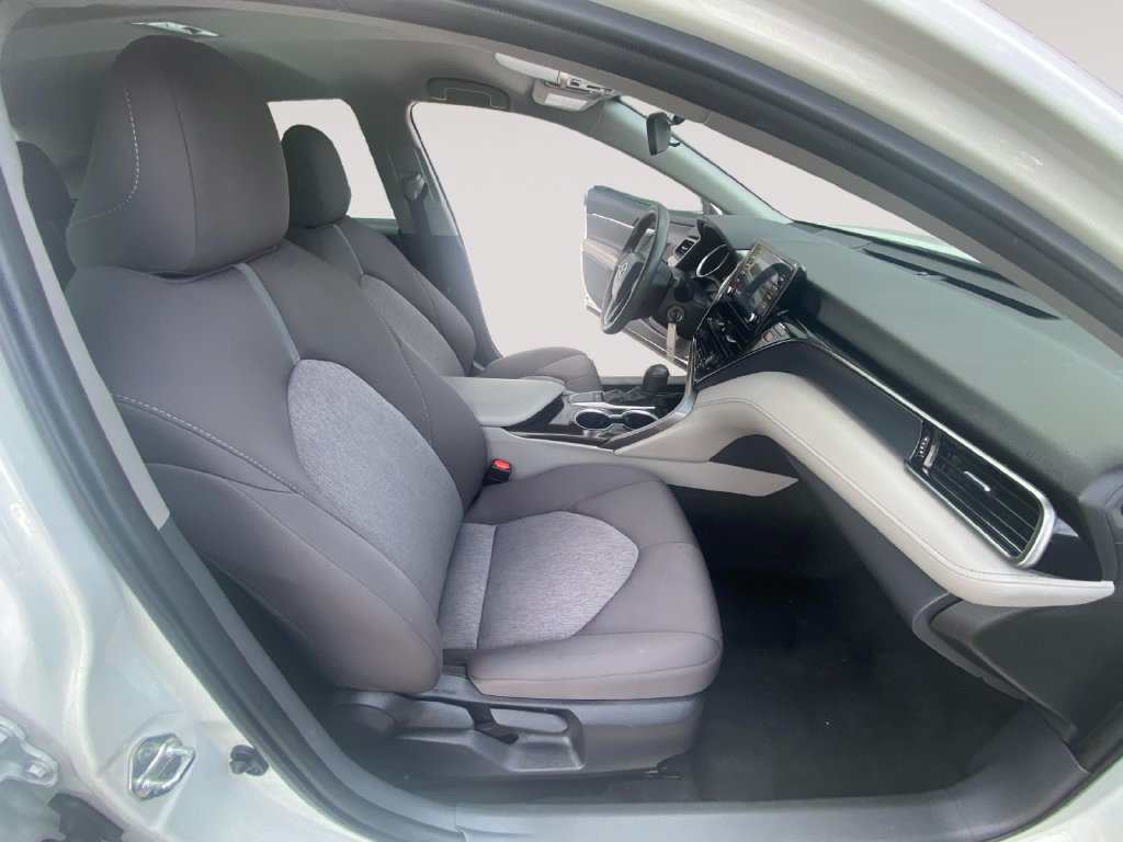 Used 2023 Toyota Camry LE FWD image 10
