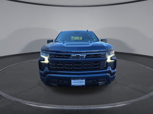 Used 2023 Chevrolet Silverado 1500 RST w/ Convenience Package II AWD/4WD image 3