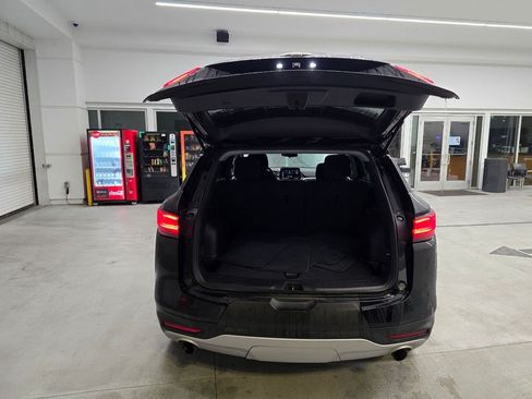 Used 2025 Chevrolet Blazer LT FWD image 35