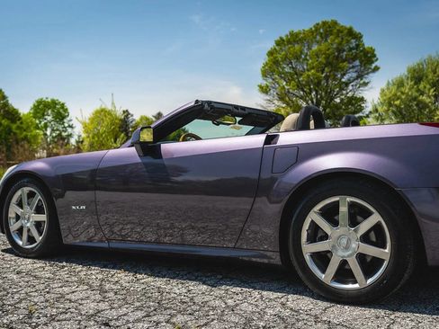 Used 2004 Cadillac XLR image 47