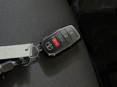 Used 2025 Toyota Corolla LE w/ LE Premium Package image 36