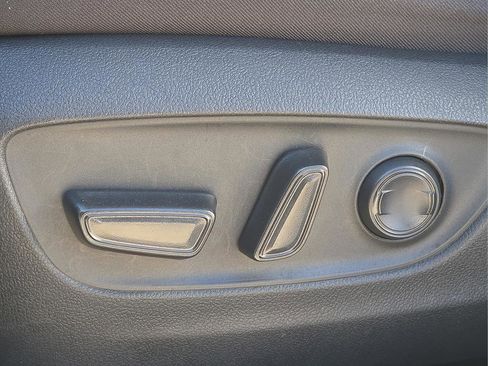 Used 2023 Toyota RAV4 XLE w/ Convenience Package image 17