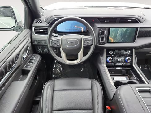 Used 2023 GMC Yukon Denali w/ Max Trailering Package AWD/4WD image 10