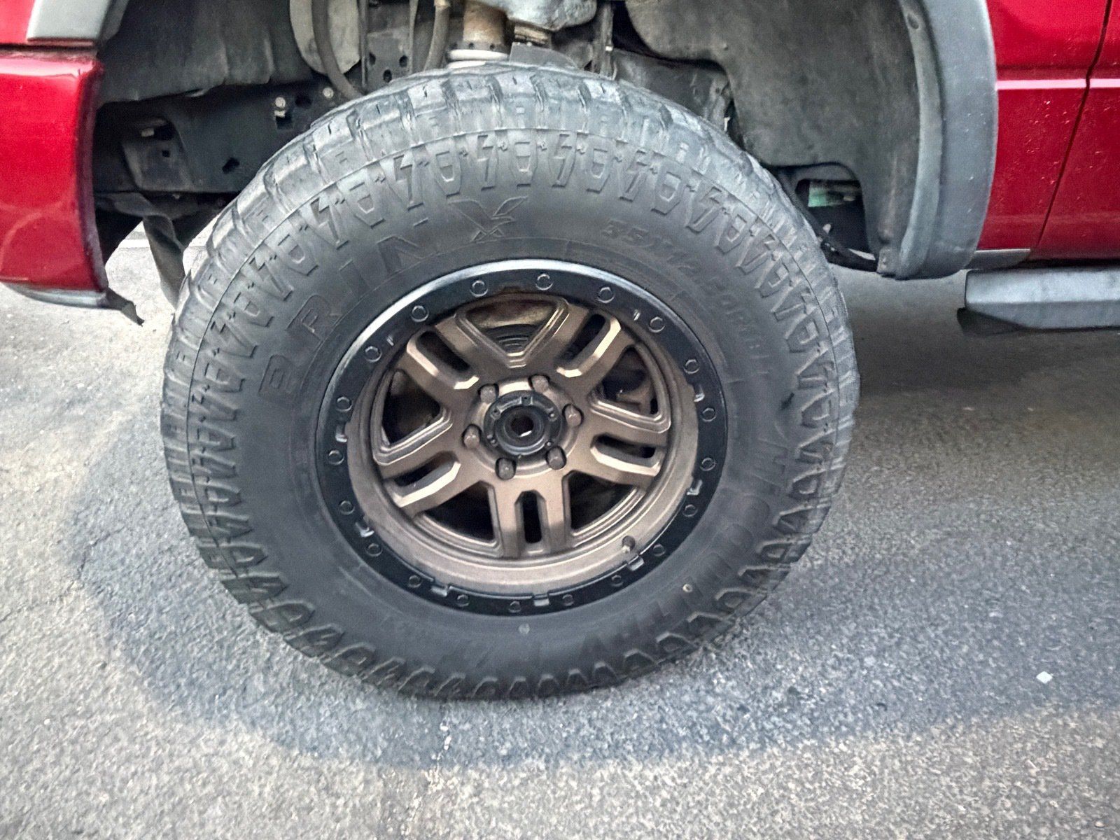 Used 2014 Ford F150 FX4 w/ Equipment Group 402A Luxury AWD/4WD image 6