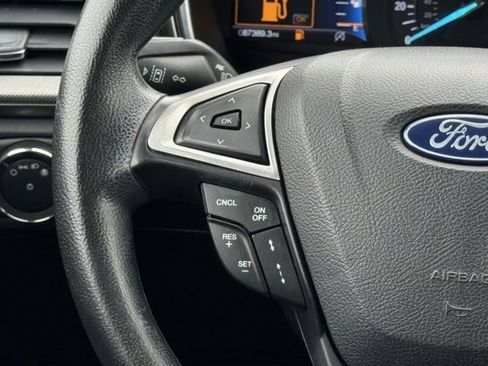 Used 2020 Ford Fusion SE image 14