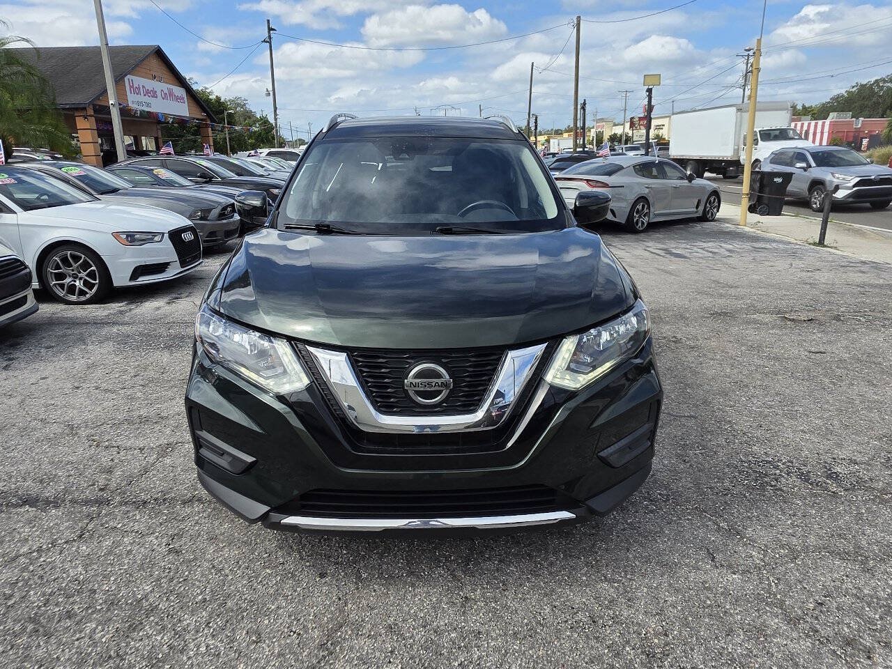 Used 2020 Nissan Rogue SV AWD/4WD image 2