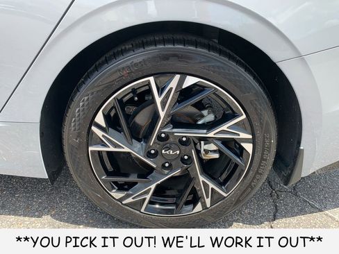 Used 2025 Kia K5 GT-Line w/ GT-Line Premium Package AWD/4WD image 10