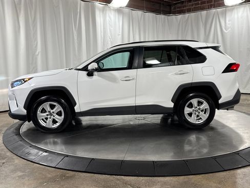 Used 2021 Toyota RAV4 XLE FWD image 6