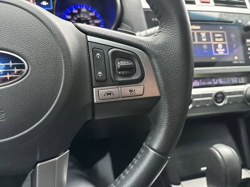 Used 2017 Subaru Outback 2.5i Limited AWD/4WD image 9