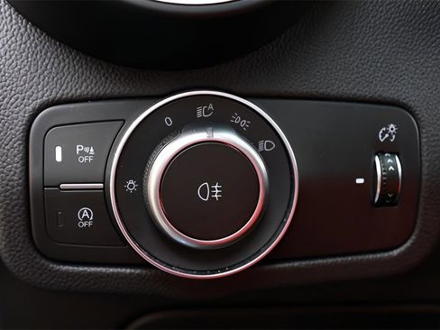 Used 2023 Alfa Romeo Stelvio Veloce image 40