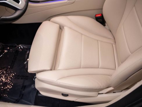 Certified 2022 Mercedes-Benz GLC 300 4MATIC w/ Multimedia Package Lite image 10