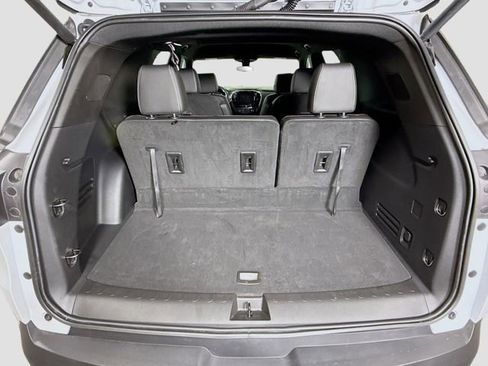 Used 2024 Chevrolet Traverse LT AWD/4WD image 24