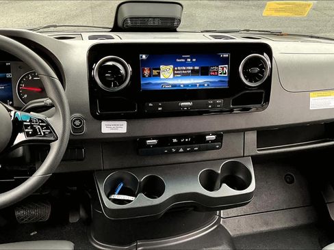 New 2026 Mercedes-Benz Sprinter 2500 image 8
