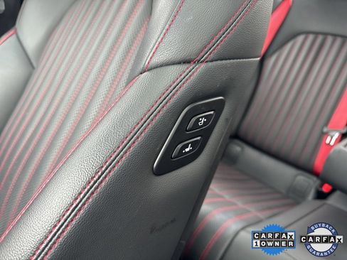 Used 2023 Genesis G70 2.0T w/ Sport Prestige Package image 28